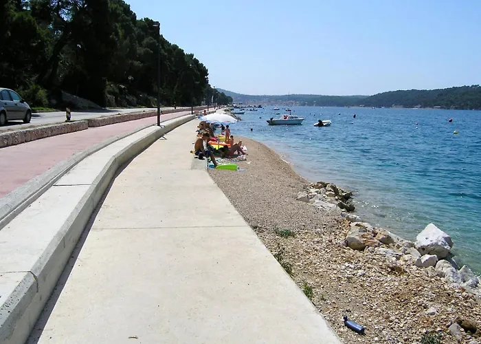 Apartman Seaside With A Swimming Pool Losinj, Losinj - 22580