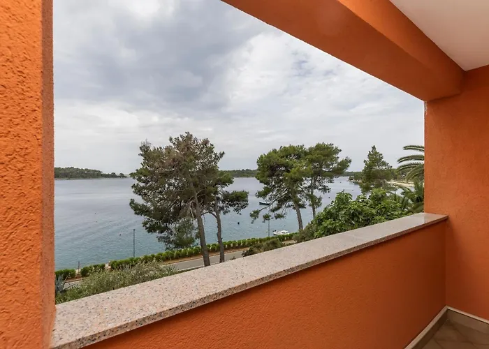 Seaside With A Swimming Pool Losinj, Losinj - 22580