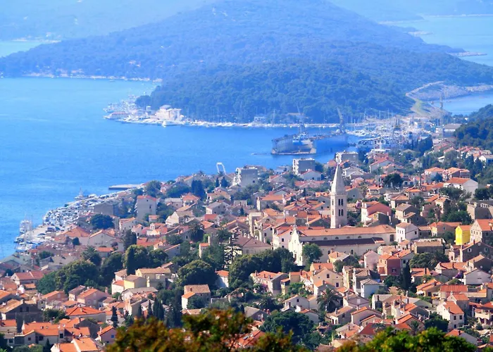 Apartman Seaside With A Swimming Pool Losinj, Losinj - 22580
