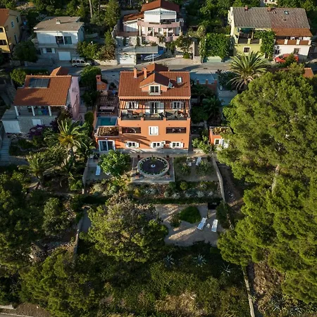 Seaside With A Swimming Pool Losinj, Losinj - 22580 *