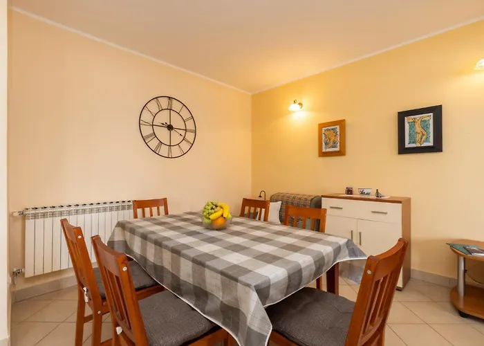 Seaside With A Swimming Pool Losinj, Losinj - 22580 * مالي لوشينغْ