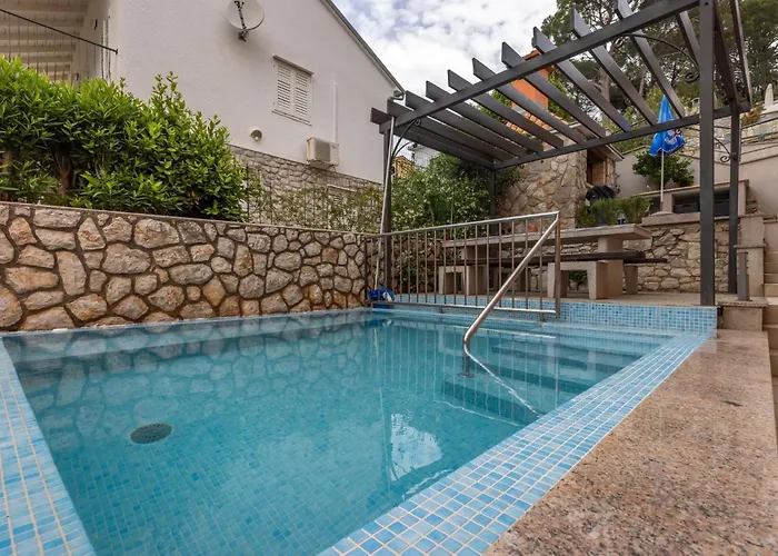 Seaside With A Swimming Pool Losinj, Losinj - 22580 شقة مالي لوشينغْ